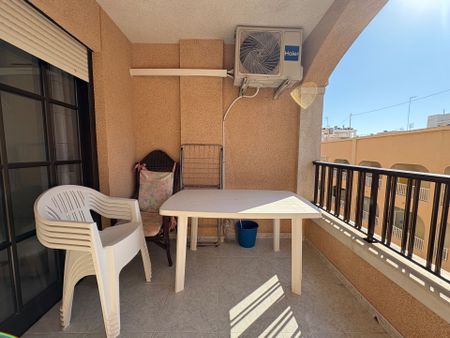 Piso de alquiler en Guardamar Playa - Photo 2