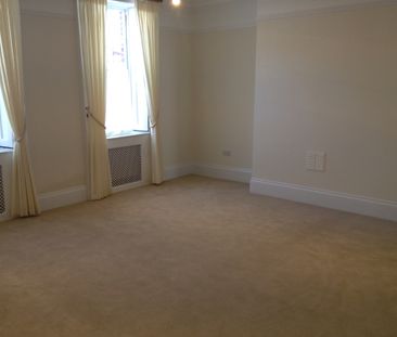 Two Bedroom Apartment for Rent on Crouch Street, Colchester - Photo 3