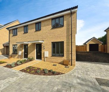 3 bedroom semi-detached house to rent - Photo 5