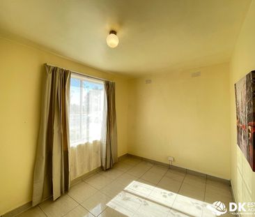 Convenient and Ideal Unit in Albion - Photo 3