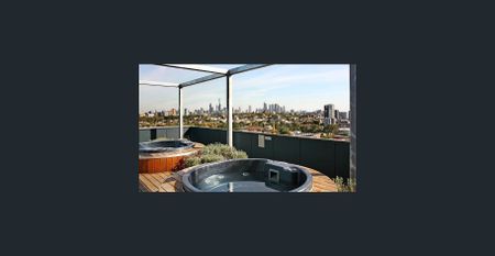 WHY LIVE ANYWHERE ELSE!! - Photo 4