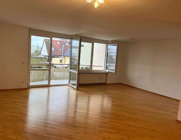 Traumhafte Maisonette-Wohnung im Stil eines Reihenhauses - mit Garten, Ausblick & Parkplatz - Foto 1