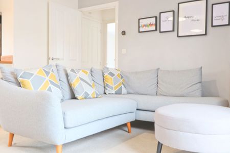 2 Bedroom Home – Medium Let - Photo 4