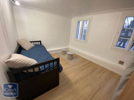 Location Appartement 1 pièce 21m² TOULON 83000 - Photo 2