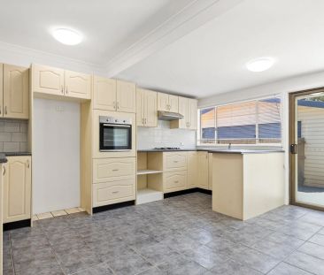 Recently refreshed family home - Photo 1