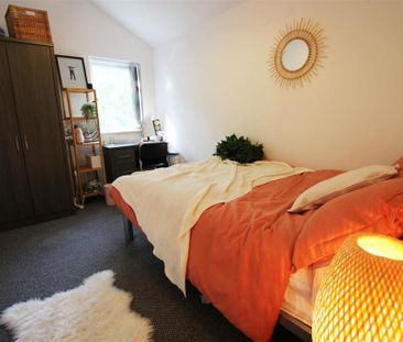 6 bedroom house to rent - Photo 3