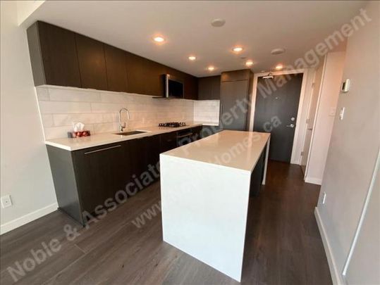 8238 Lord Street 608 Vancouver - Photo 1