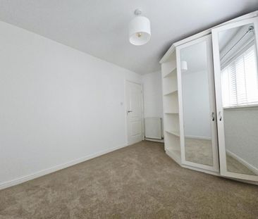 1 bedroom ground floor flat to rent - Photo 2