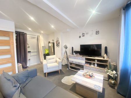 Location Appartement 2 pièces 35m² AUBAGNE 13400 - Photo 2