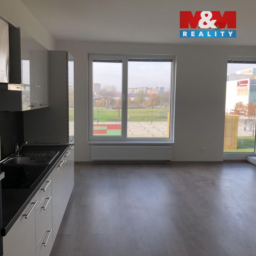 Pronájem bytu 2+kk 58 m² - Fotografie 1