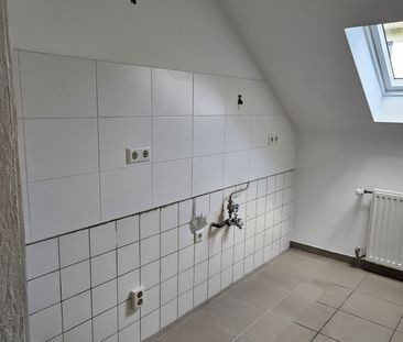 Moderne Dachgeschosswohnung in ruhiger Lage - Photo 3