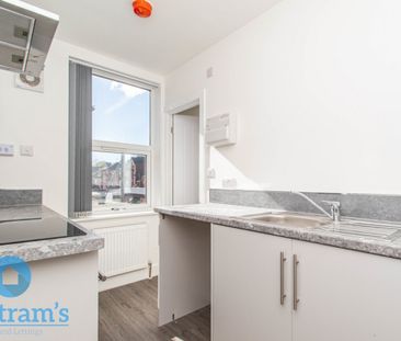 1 bed Apartment for Rent - Photo 3