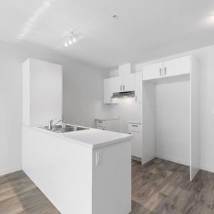 3 1/2 à louer maintenant - Châteauguay -- Piscine Intérieur et Gym - Photo 2