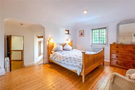 6 bedroom detached house to rent - Photo 5