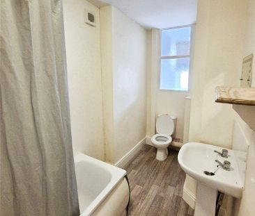 2 bedroom flat to rent - Photo 6