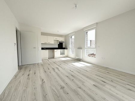 Appartement à louer, 3 pièces - Eckbolsheim 67201 - Photo 2