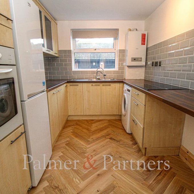 2 bedroom maisonette to rent - Photo 1