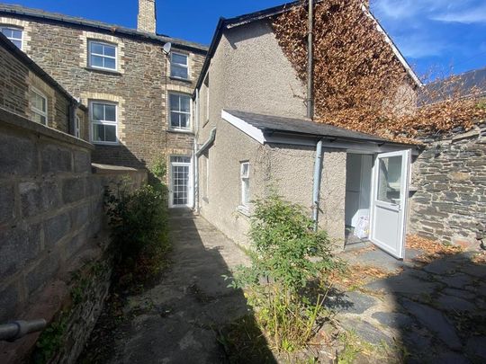 5 bedroom terraced house to rent - Photo 1