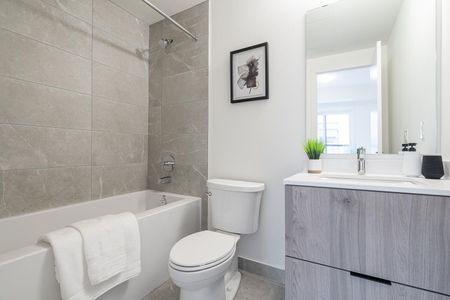 For Lease - 15 David Eyer Road Unit# 1407, Richmond Hill, Ontario - Photo 5