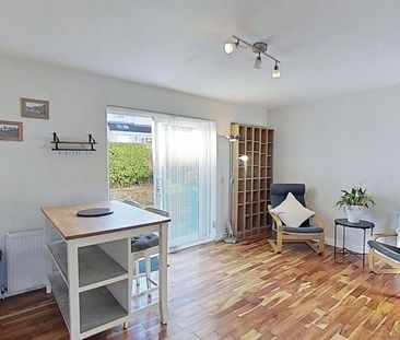 3 bedroom flat to rent - Photo 3