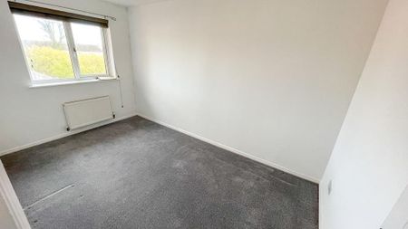 2 bedroom semi-detached house to rent - Photo 4