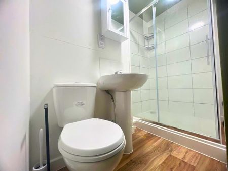 1 bedroom flat to rent - Photo 5