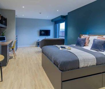 Crown Studio - Photo 6