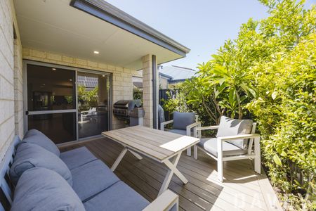1A Raff Place, Padbury WA 6025 - House For Rent - $750 | Domain - Photo 4