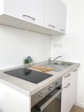 Location Appartement 1 pièce 21m² ROMANS SUR ISERE 26100 - Photo 2
