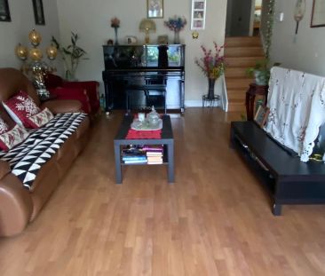 334 Chester Le Boulevard #MAIN - Photo 1