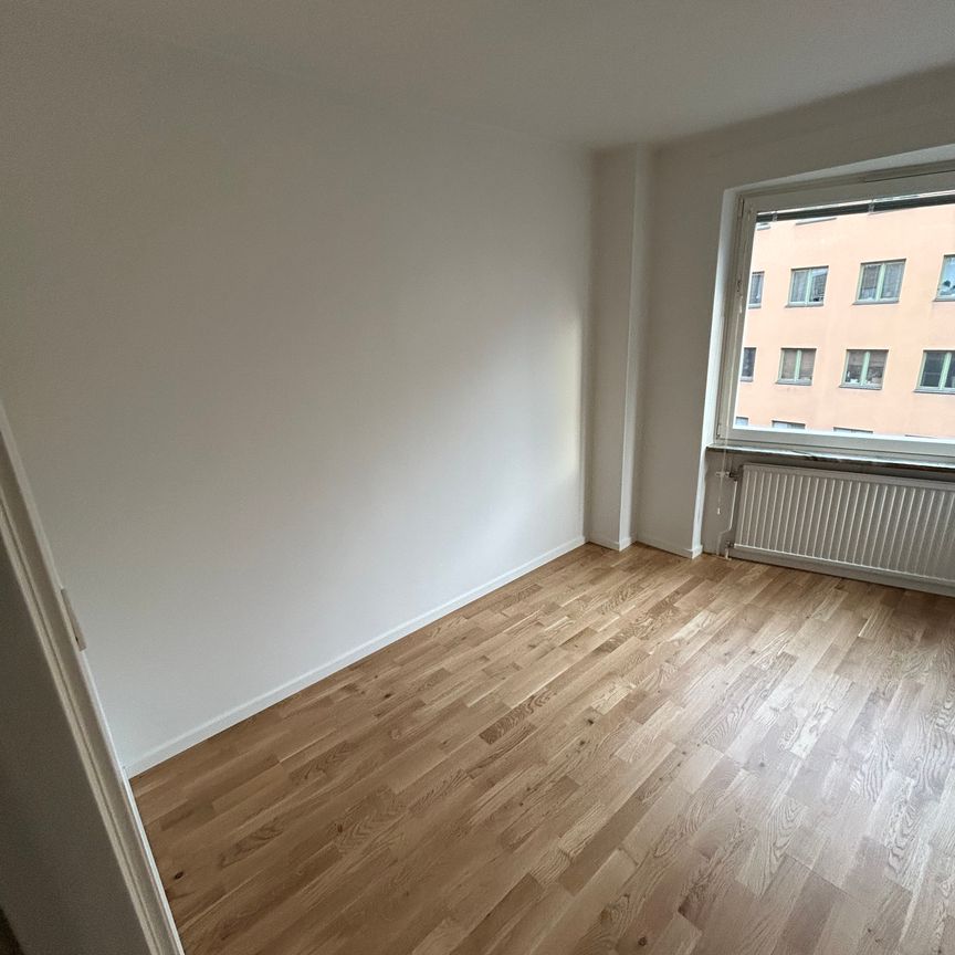 Åsögatan, Stockholm - Photo 1