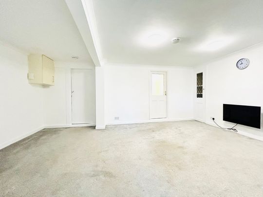 Belle Vue Road, Saltash - Photo 1