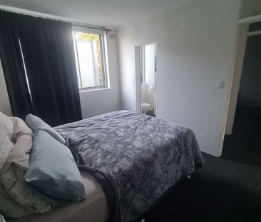 Abbotsford - Photo 2