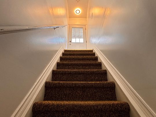 For Lease - 15 Lafayette Drive Unit# Basement, St. Catharines, Ontario - Photo 1