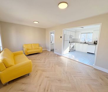 For Lease - 59 Oakmoor Lane Unit# Coach H, Markham, Ontario - Photo 1