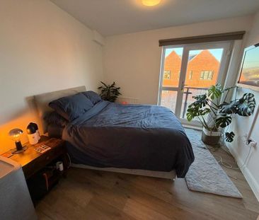 2 bedroom apartment to rent - Photo 4