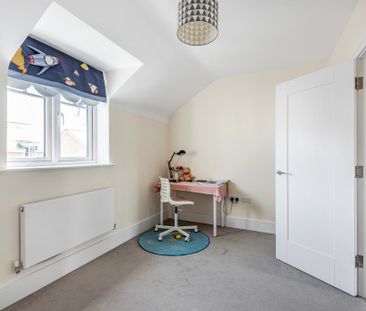 4 bedroom townhouse to rent - Photo 3