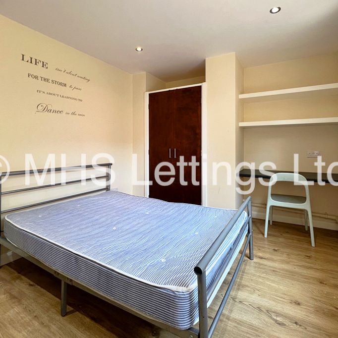 Flat B, 2 Midland Road, Leeds, LS6 1BQ - Photo 1