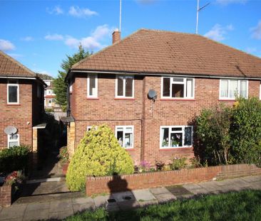 2 bedroom maisonette to rent - Photo 2