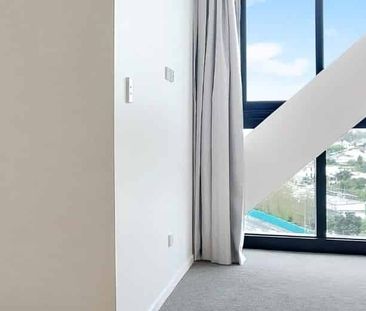 Easy Resort Lifestyle in The Residences Modern apartment building - Photo 4