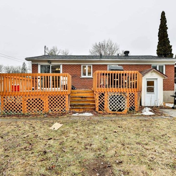 Nouveauté sur le marché Maison de plain-pied à louer - Laval (Laval-Ouest) - Photo 1