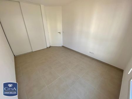 Location Appartement 2 pièces 40m² HYERES 83400 - Photo 4