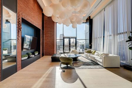 For Lease - 3200 William Coltson Avenue Unit# 724, Oakville, Ontario - Photo 3