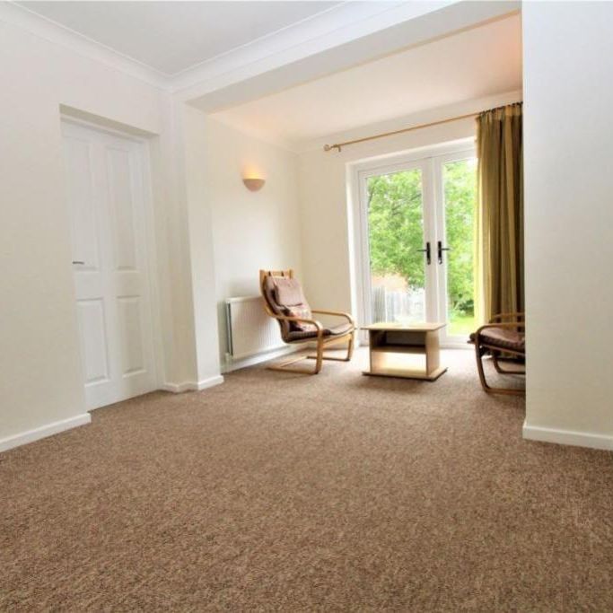 4 bedroom detached house to rent - Photo 1