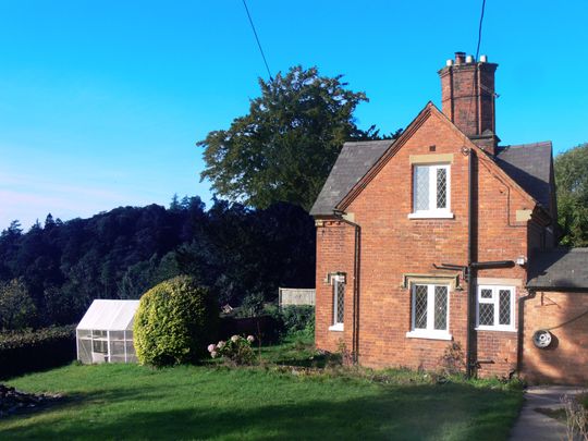 2 Newton Cottages - Photo 1