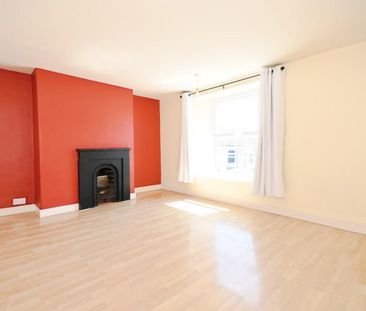 3 bedroom House To Let - Photo 5