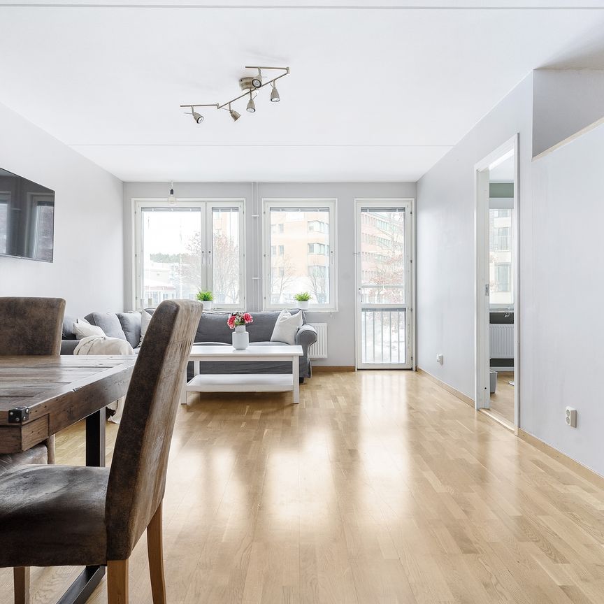 Götalandsvägen, Älvsjö - Foto 1