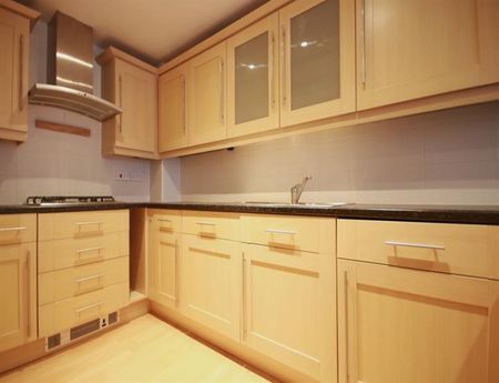 2 Bedroom Apartment To Let - Photo 5