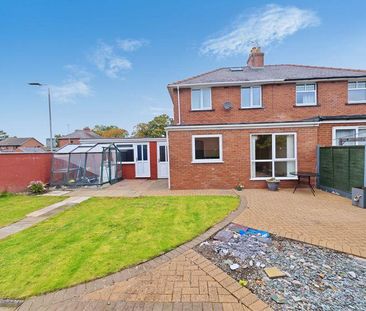 3 bedroom semi-detached house to rent - Photo 4