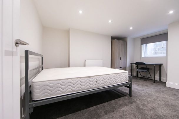 Archery Road, Leeds - Photo 1